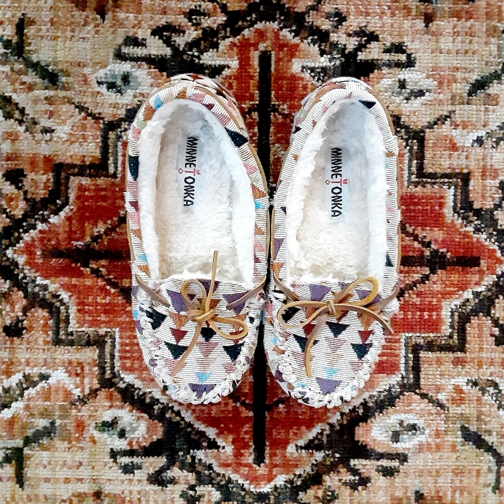 Moccasin-Minnetonka lodge Trapper